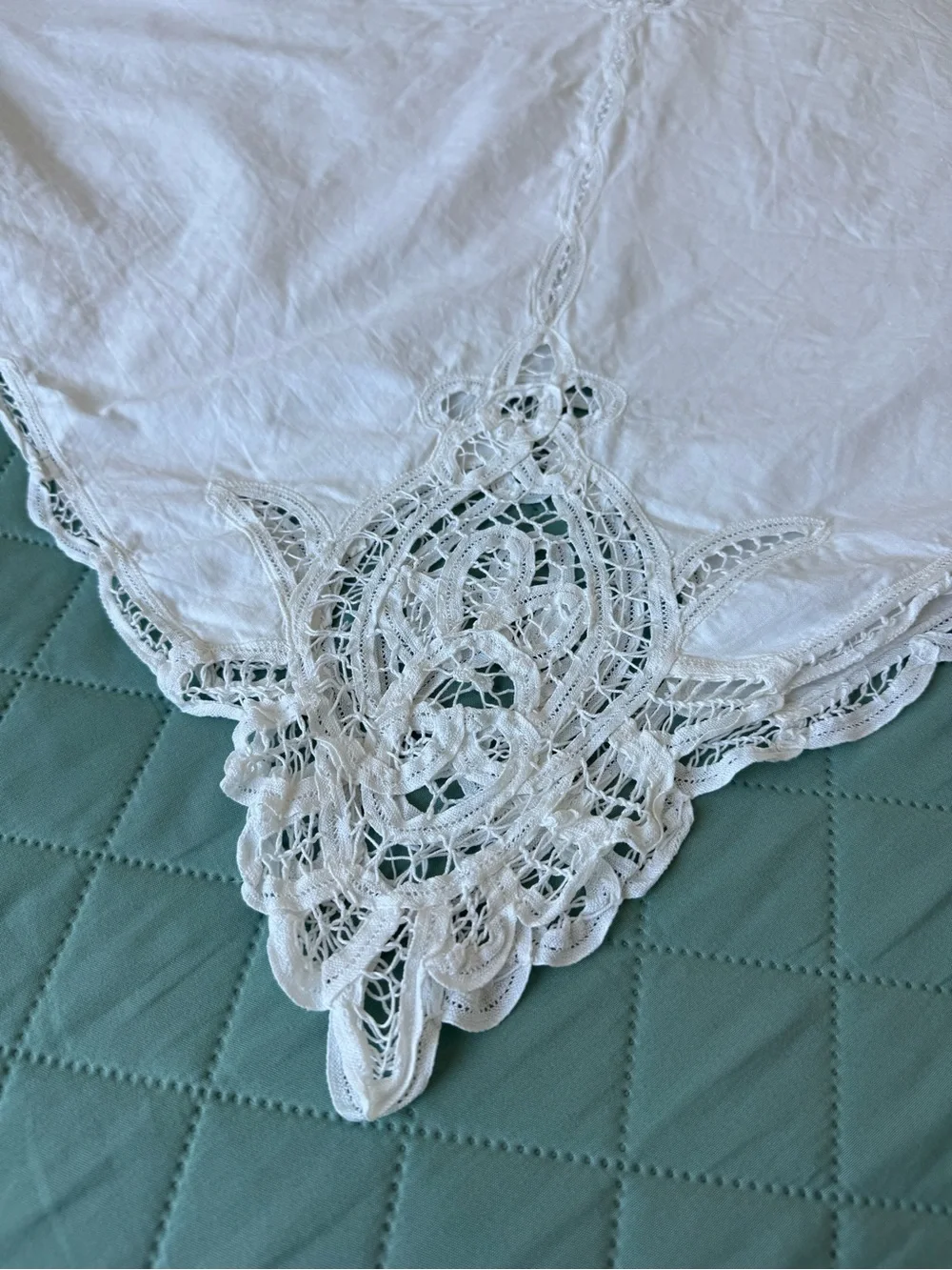 Vintage Cotton Lace Tablecloth Heirloom Cottagecore Farmhouse Large Ivory 63x97